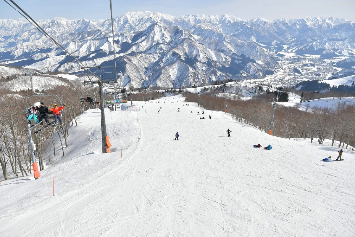 คนไทยทุบสถิติจำนวนนักท่องเที่ยวต่างชาติมากสุดในลานสกีญี่ปุ่น