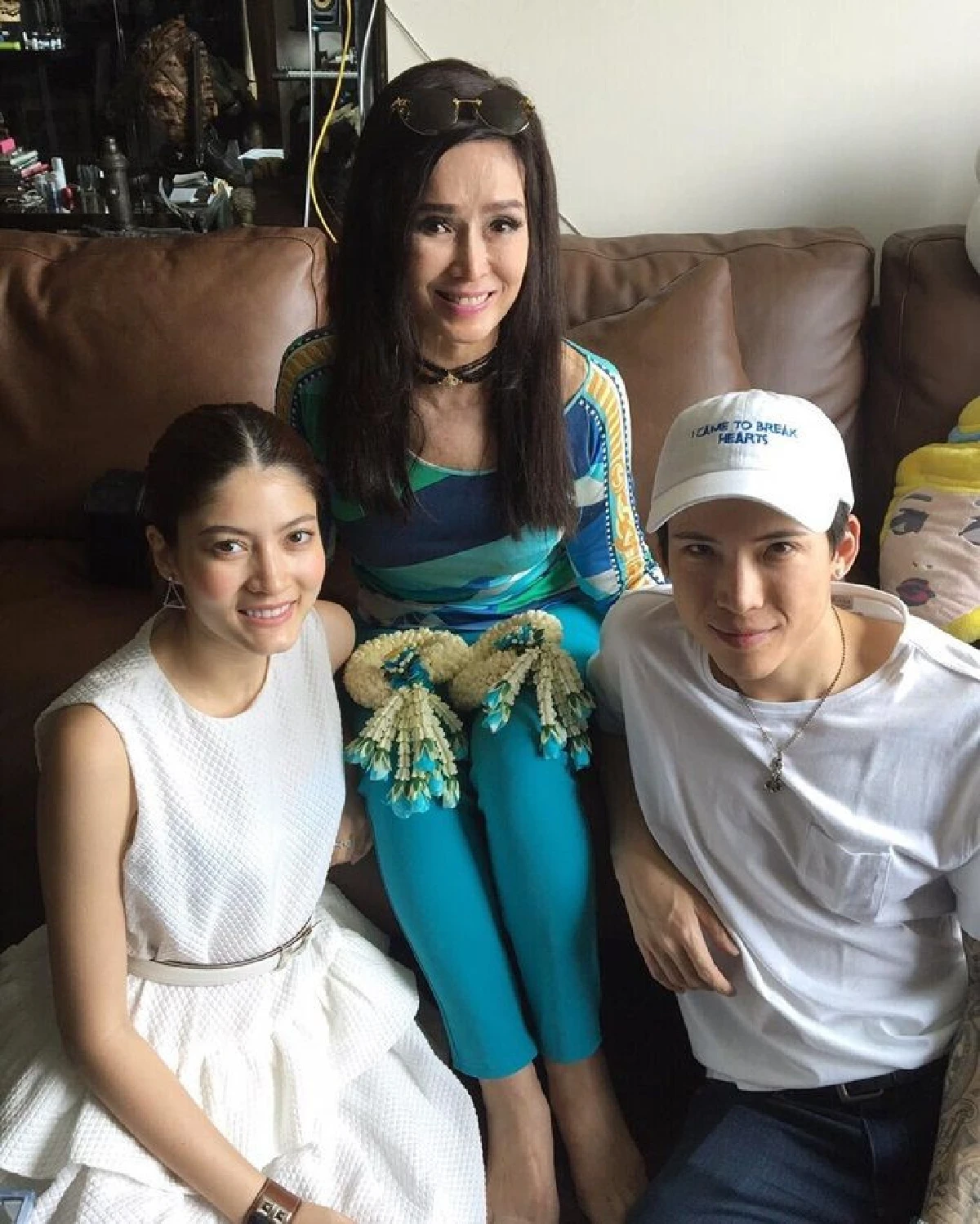 “ป๊อก-มาร์กี้” พาสองจิ๋วทัวร์บ้านนางงามจักรวาล "ปุ๊ก อาภัสรา” บอกเลยอลังการมาก