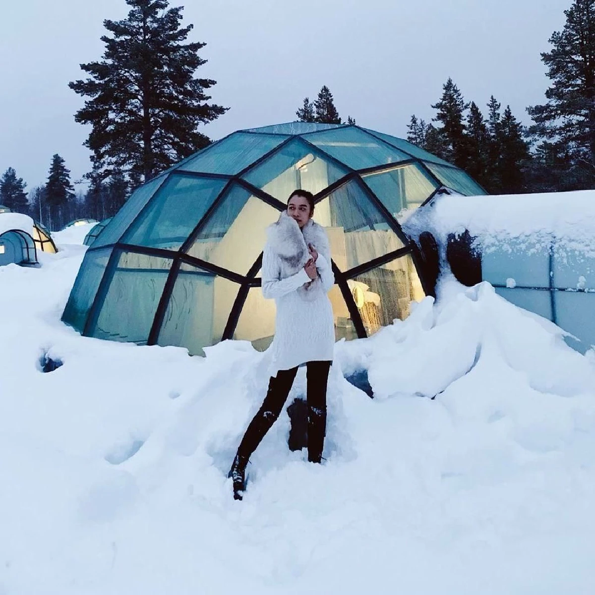 "หยาด หยาดทิพย์" แซ่บทะลุหิมะ นุ่งผ้าห่มอวดช่วงบนขาวๆ