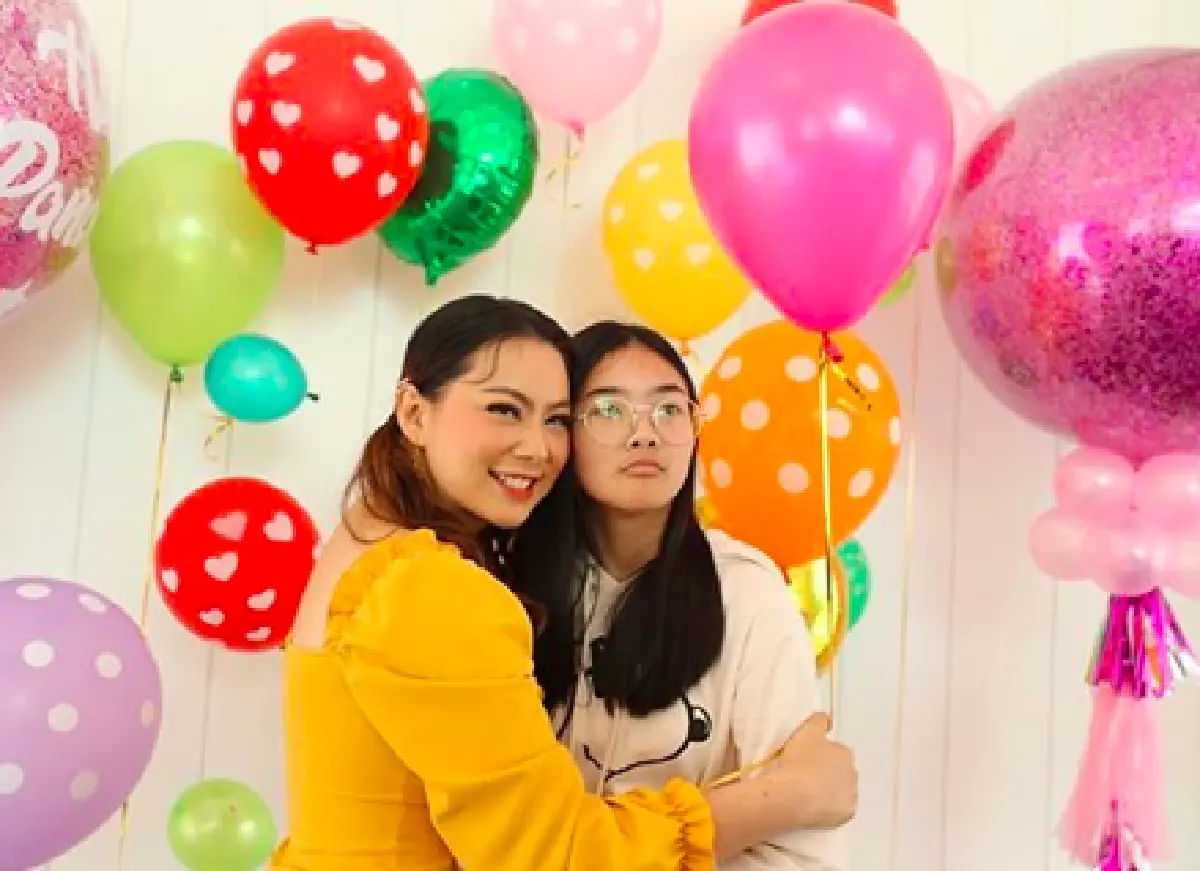 “บุ๋ม ปนัดดา” แฮปปี้กินหมูกะทะครั้งแรกในชีวิต ในงานวันเกิดอายุครบ 44 ปี