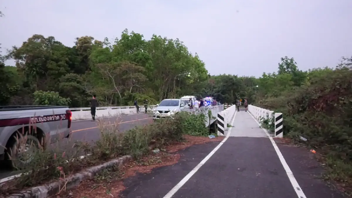 พบถุงปริศนา! มีตับไตไส้พุงทิ้งใต้สะพานที่แท้เป็นเครื่องในสัตว์