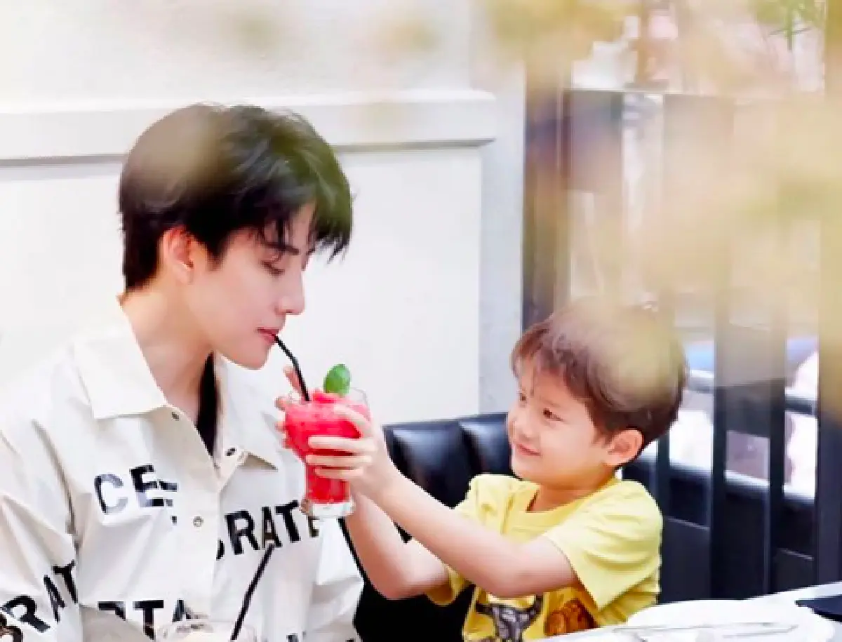 ควันหลงวันเด็ก! “ไมค์” ยุ่งแค่ไหน ก็ยังทำหน้าที่พ่อไม่ขาดตกบกพร่อง