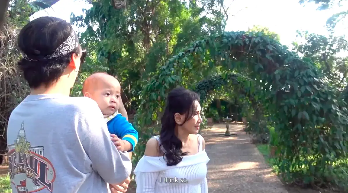 “ป๊อก-มาร์กี้” พาสองจิ๋วทัวร์บ้านนางงามจักรวาล "ปุ๊ก อาภัสรา” บอกเลยอลังการมาก