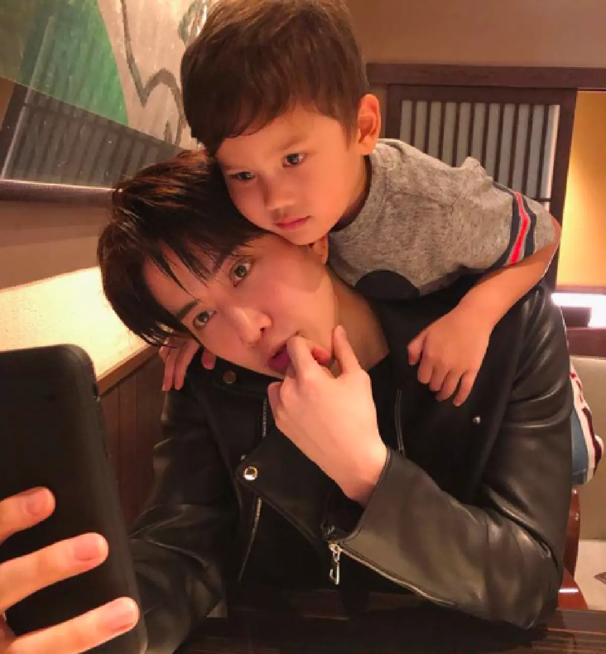 ควันหลงวันเด็ก! “ไมค์” ยุ่งแค่ไหน ก็ยังทำหน้าที่พ่อไม่ขาดตกบกพร่อง