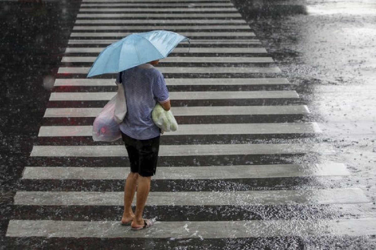ภาคกลาง ตะวันออก กทม. ฝนคะนอง -ไทยตอนบนหมอกหนา ภาคกลาง ตะวันออก กทม. ฝนคะนอง -ไทยตอนบนหมอกหนา