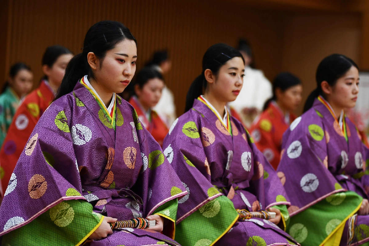 สืบสานประเพณีหนุ่มสาวญี่ปุ่นแต่งชุดโบราณร่วมพิธีบรรลุความเป็นผู้ใหญ่