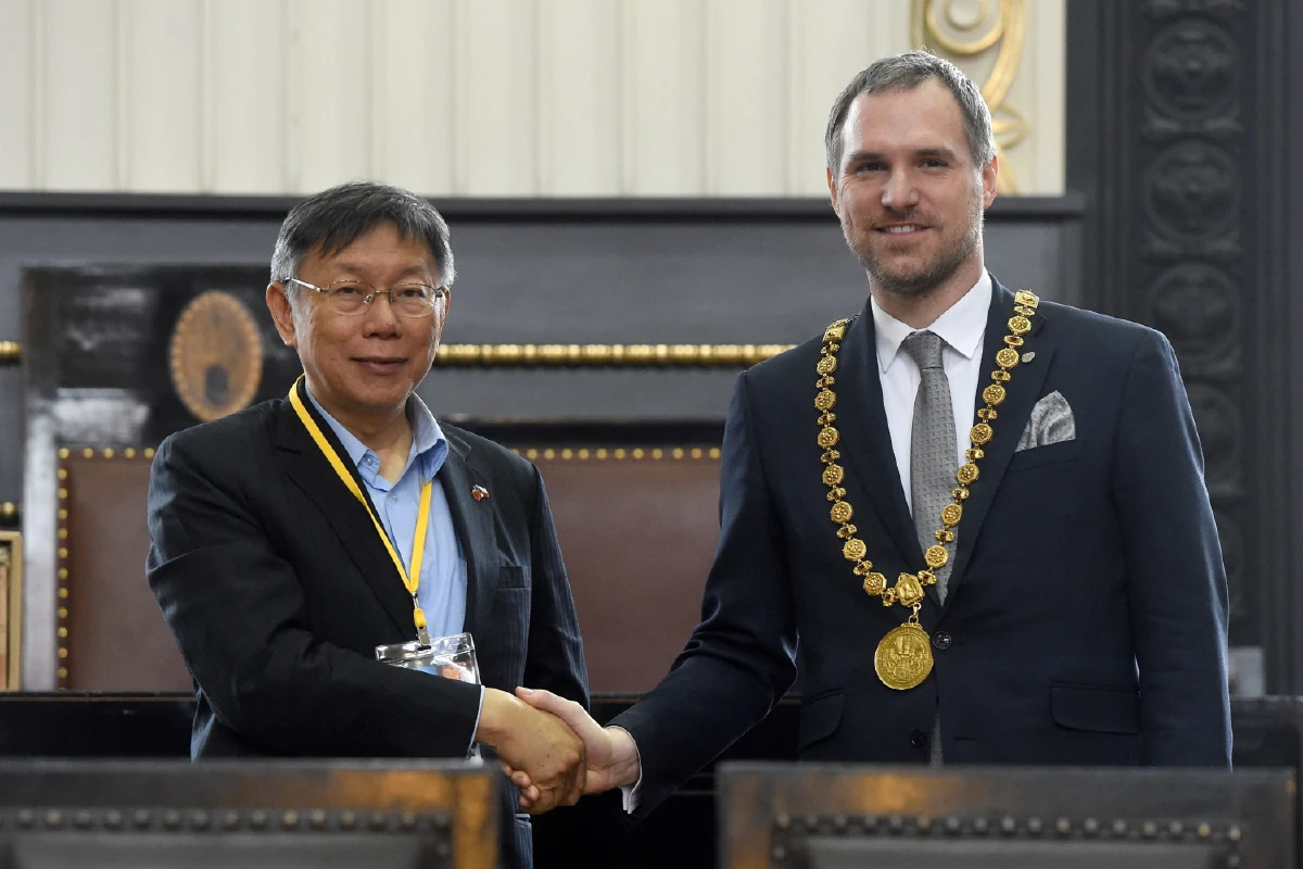 ซเดเนค ฮริบ นายกเทศมนตรีกรุงปราก ผู้ไม่ยอมอ่อนข้อให้จีน