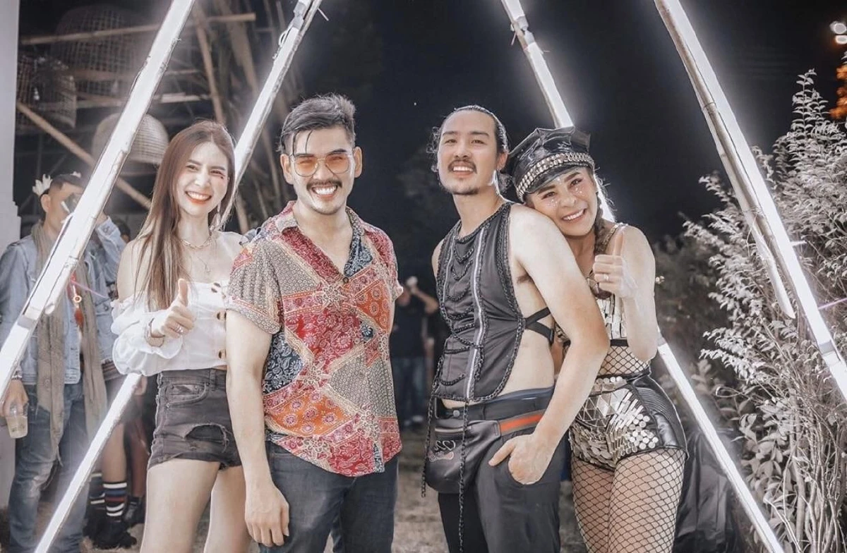 เป๊กกี้ ศรีธัญญา เนรมิตปาร์ตี้ปีใหม่สุดเริ่ด! แจกของขวัญชิ้นใหญ่ทุ่มเงินหลักล้าน