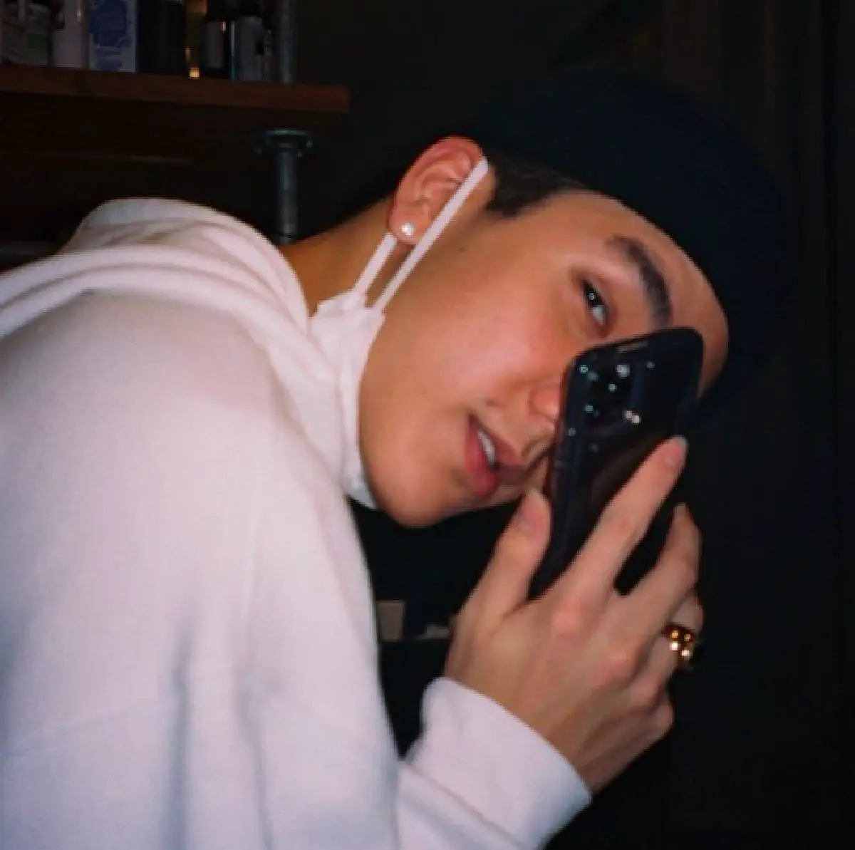 เรียงดราม่าเรื่องใหม่ของ “Meyou” ถูกแฉหยิ่งใส่คนจ้าง โยนของบนเวที ชูนิ้วกลางใส่คนดู