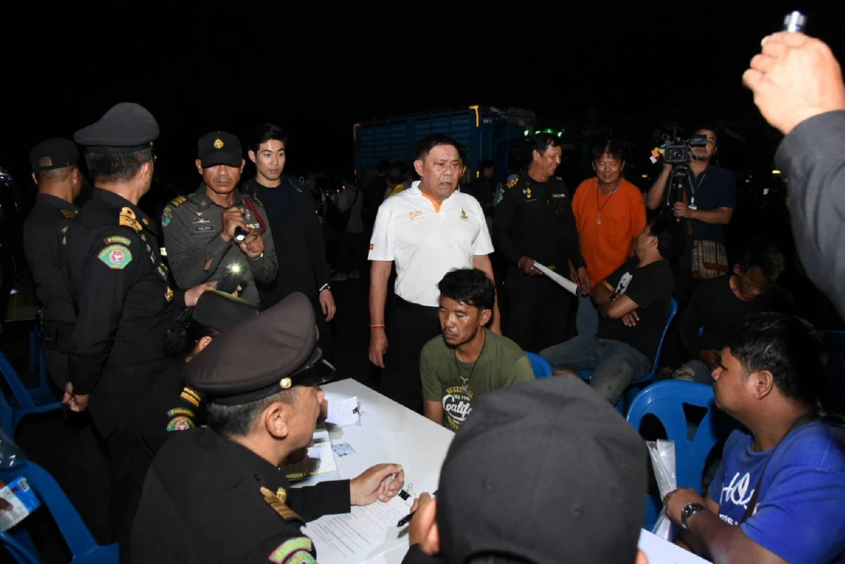 เจอจะจะ! "อัศวิน"ซุ่มจับรถขนขยะลักลอบขนทิ้งในโรงกำจัดขยะหนองแขม