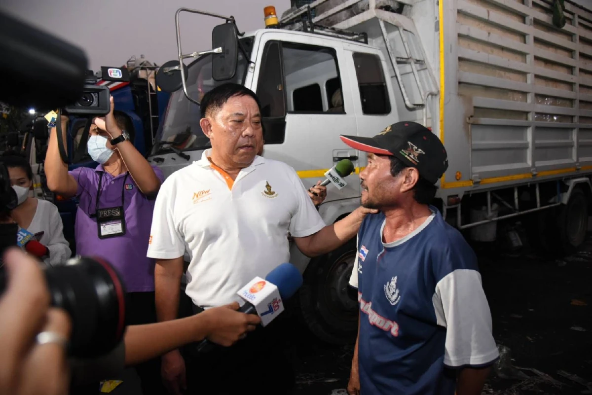 เจอจะจะ! "อัศวิน"ซุ่มจับรถขนขยะลักลอบขนทิ้งในโรงกำจัดขยะหนองแขม