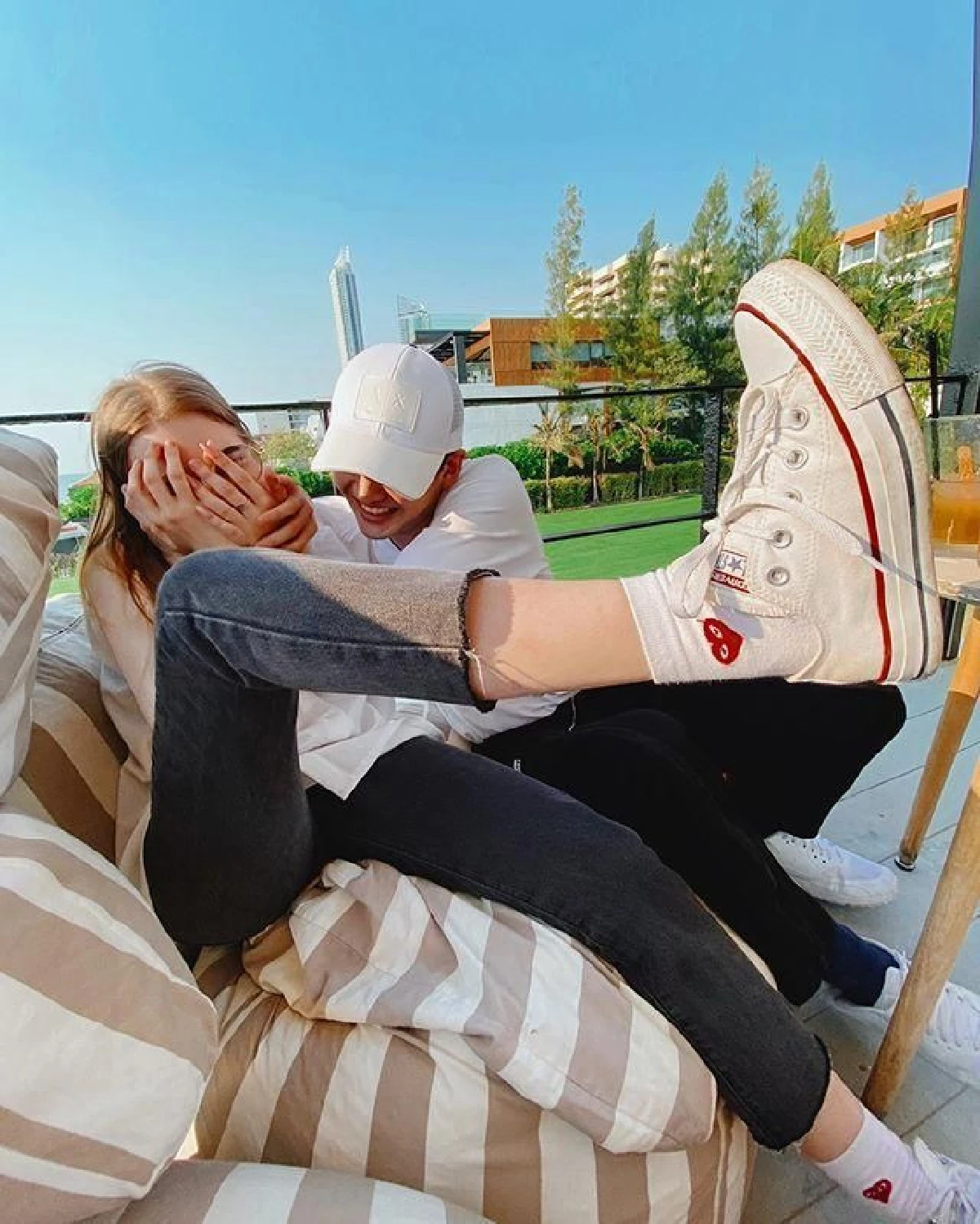 ลัคกี้อินเลิฟ! กอล์ฟ พิชญะ ยิ้มกว้างเปิดตัวแฟนสาวคนใหม่เป็นทางการ