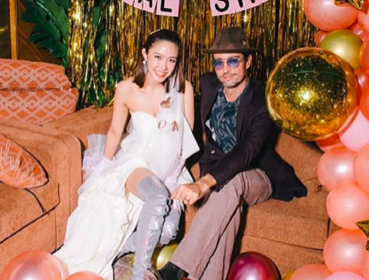 "น้ำชา ชีรณัฐ” ถึงกับเหวอ "ฮิวโก้” โผล่เซอร์ไพรส์ปาร์ตี้สละโสด คนนี้มองรูปก่อนนอนทุกคืน