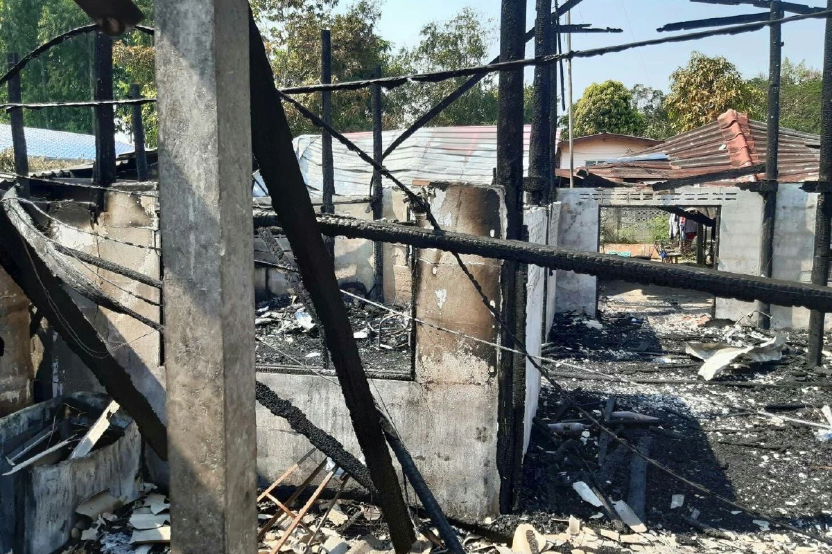 ครูไม่ทิ้งลูกศิษย์ระดมเงินช่วยเหลือนักเรียนบ้านถูกไฟไหม้