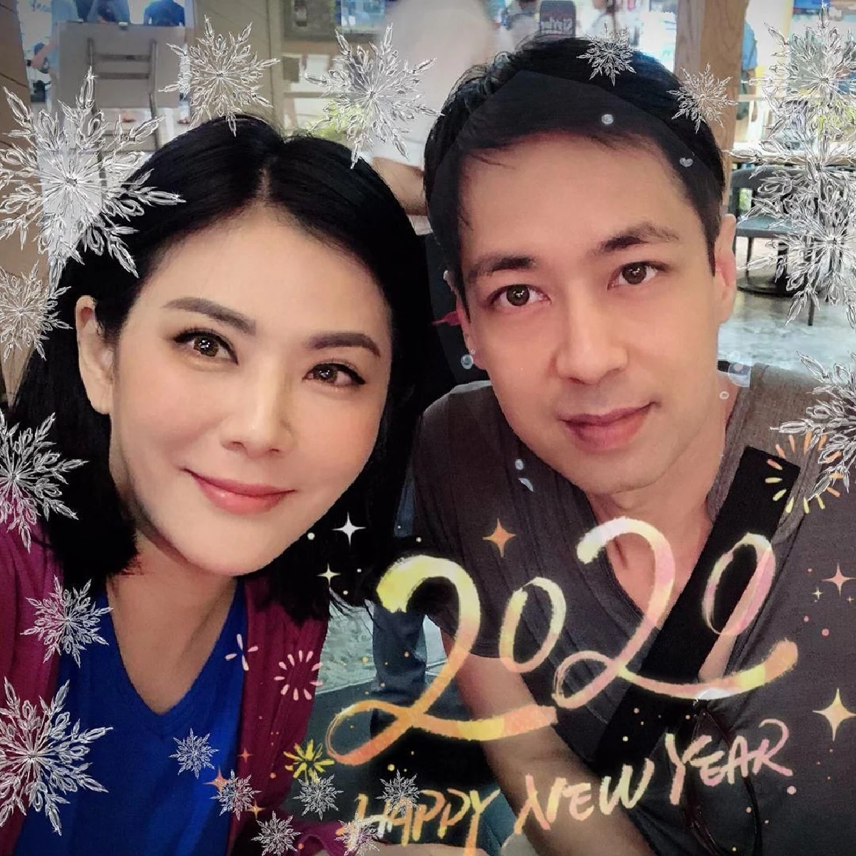 รอฟังข่าวดี! น้ำผึ้ง ณัฐริกา เผยภาพแหวนคู่แทนใจพร้อมคำสัญญา "จะรักคนเดียวไปตลอดชีวิต"