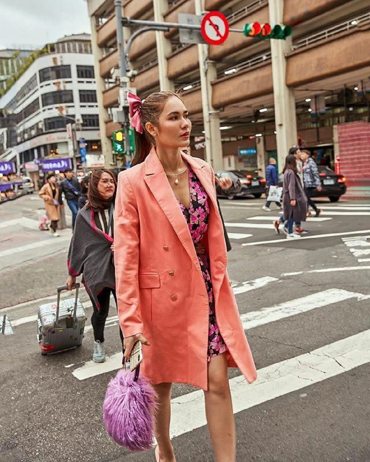 ไม่โสดแล้ว? น้ำตาล ชลิตา ลงภาพจับมือปริศนาพร้อมเปิดตัวคนรู้ใจ