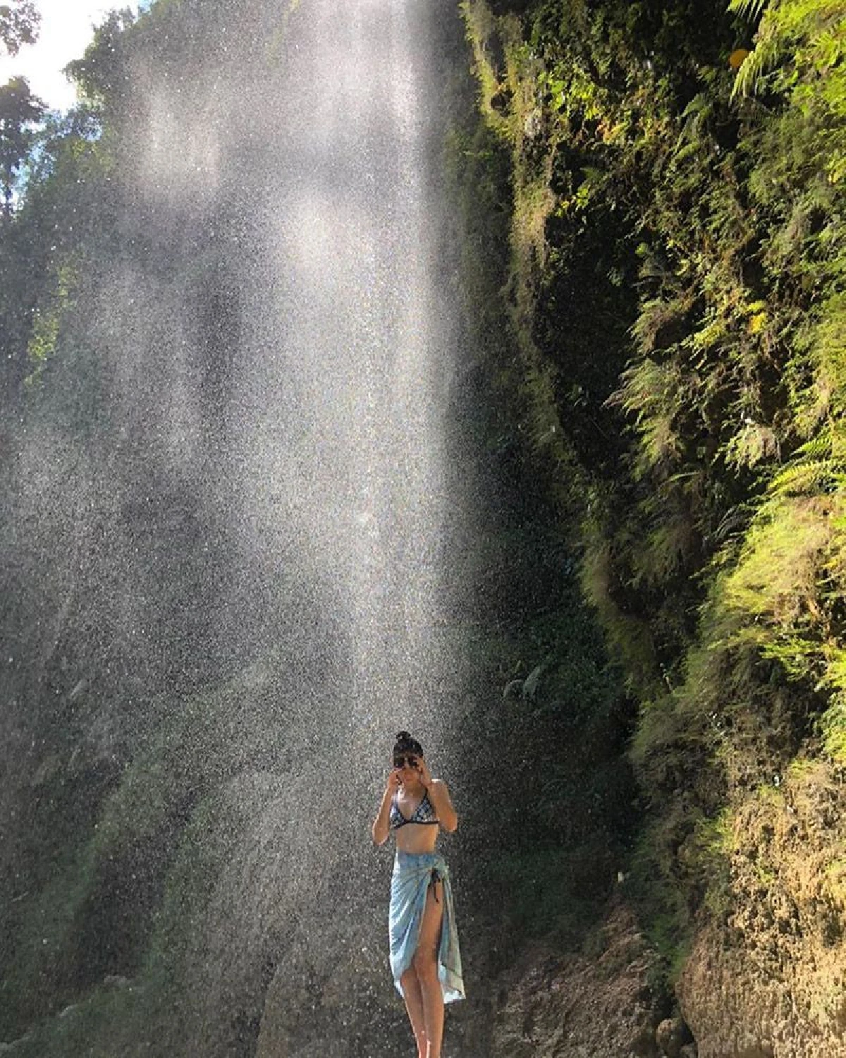 “แม่นีย์” จัดให้เอง! โชว์ภาพเด็ดลูกสาว "แมท ภีรนีย์” ในชุดบิกินี่ตัวจิ๋ว