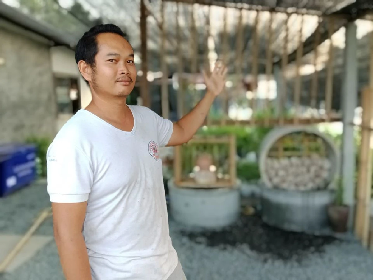 ทิ้งวิศวะมาเป็นเศรษฐีเห็ด “สายฝน-ฉัตรชัย”  คู่รักผู้ปั้น ‘เส้นเห็ด’ สุขภาพเจ้าแรก