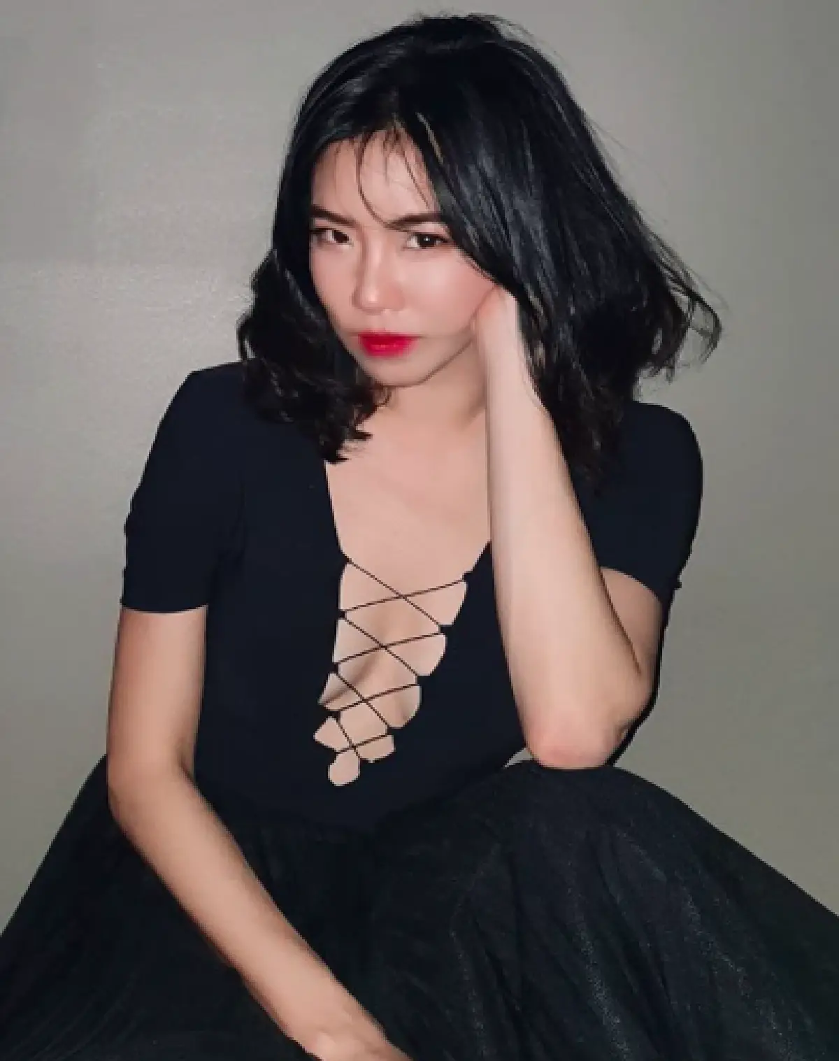 "คริส หอวัง” ยิ่งโสดยิ่งฮอต! จัดเต็มแฟชั่นชุดว่ายน้ำคว้านลึกทุกชุด