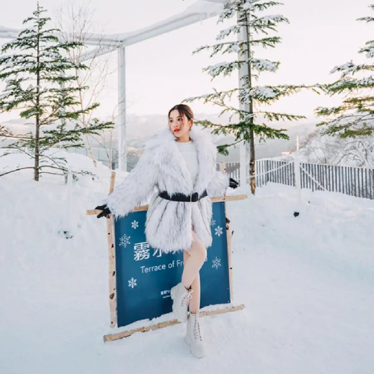 ส่องแฟชั่นตะลุยหิมะของเหล่าคนบันเทิงสาวๆ ที่จัดเต็มกันทุกราย