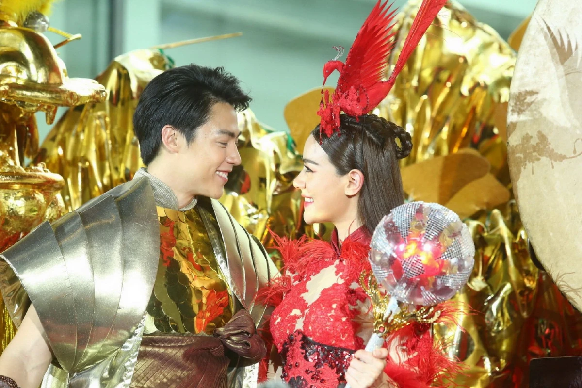 เช็กอิน 'เซ็นทรัล' ตรุษจีนเนรมิตห้างแห่งความโชคดี โชว์แสงสีอลังการ