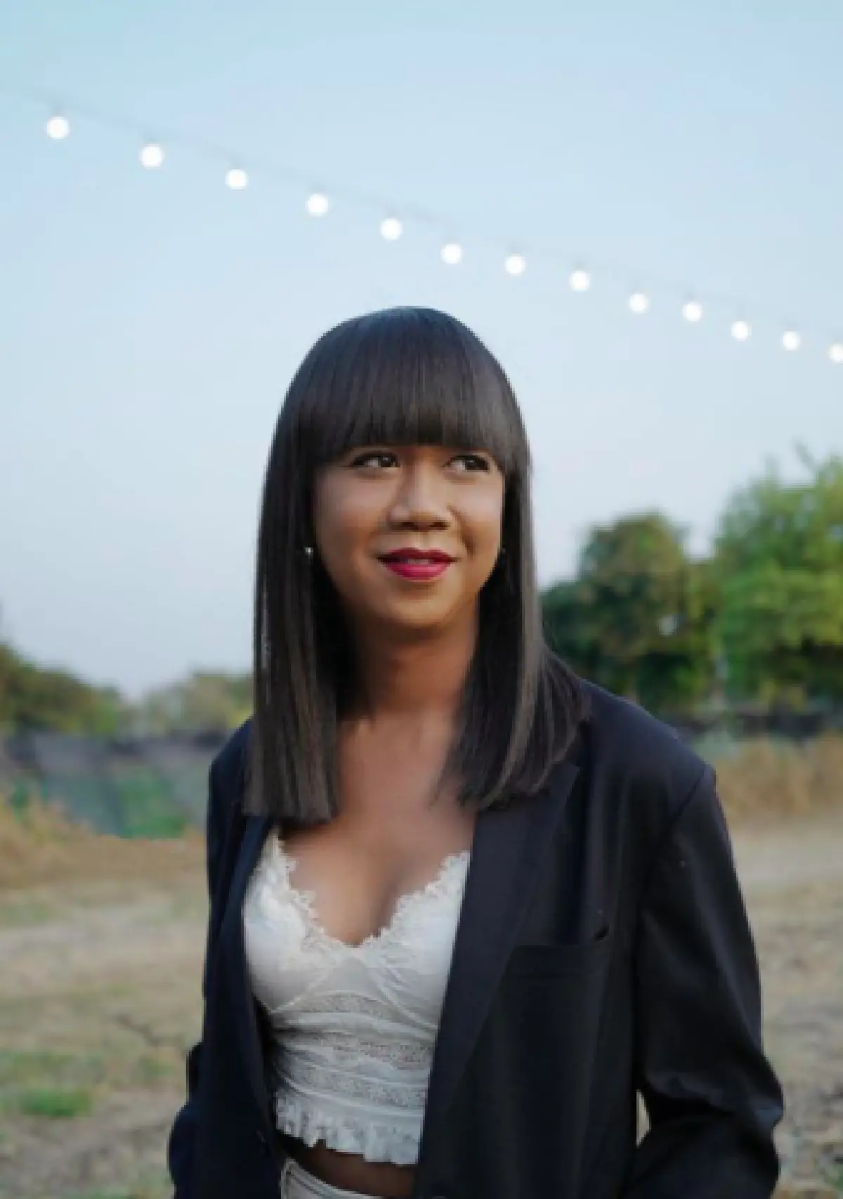 "เจนนี่ ปาหนัน" โพสท่าตามรอยนางเอก "อั้ม-ใหม่-ญาญ่า” ในสวนดอกไม้ที่เชียงใหม่