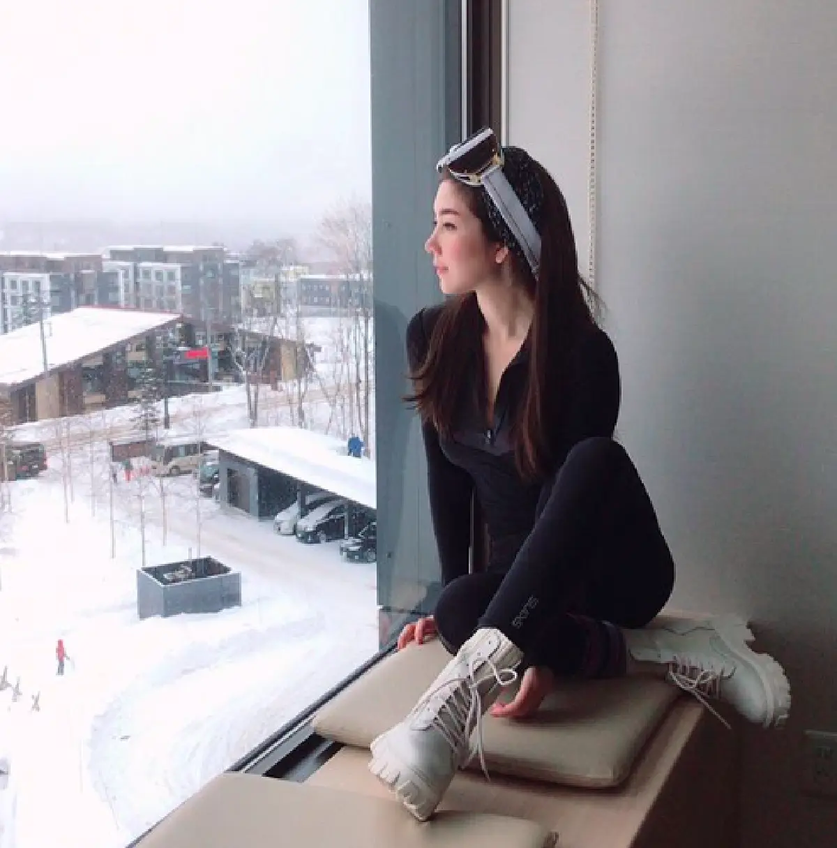 ส่องแฟชั่นตะลุยหิมะของเหล่าคนบันเทิงสาวๆ ที่จัดเต็มกันทุกราย