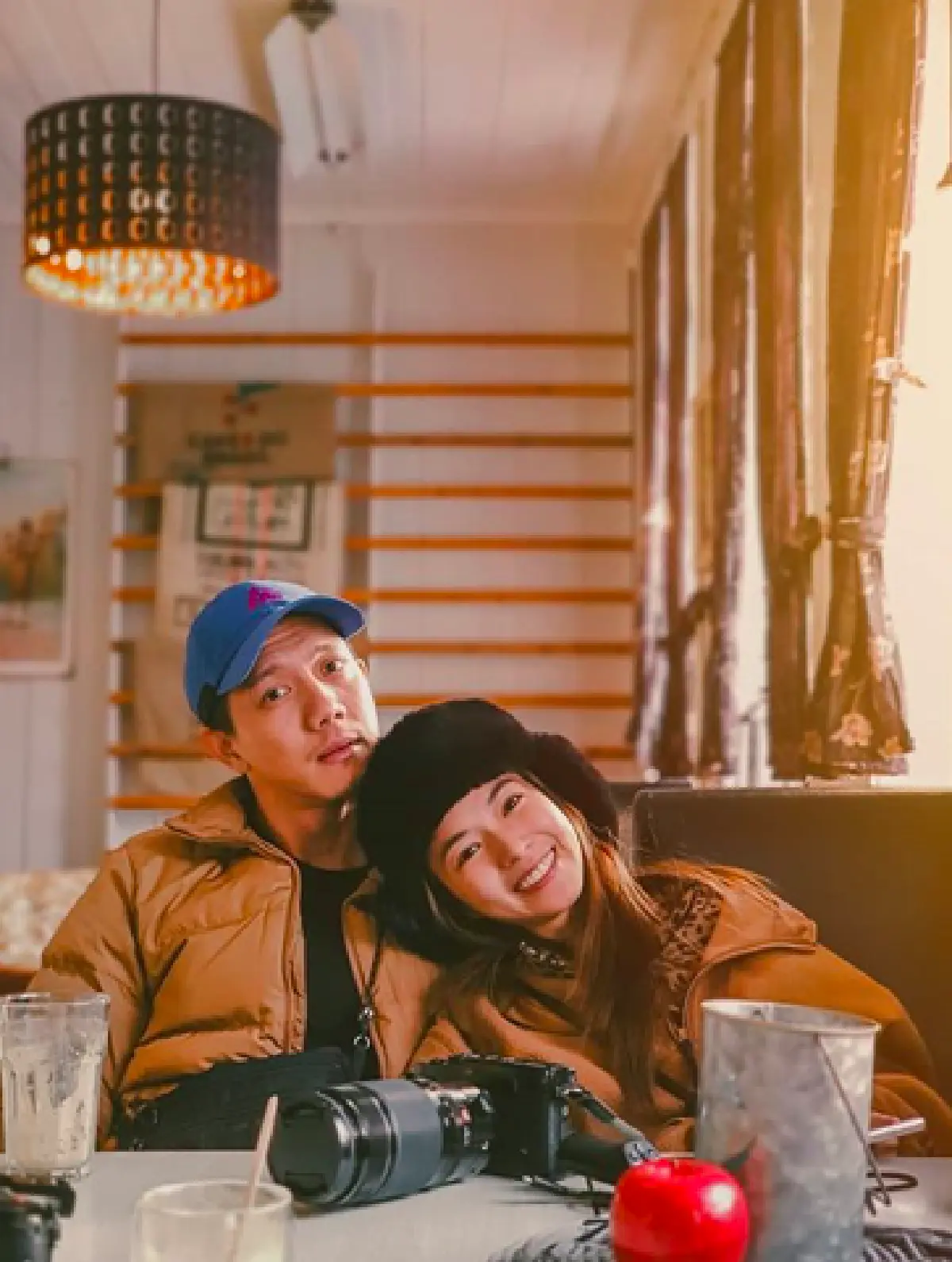 ก็รักอะแหละ! "ปั๊บ โปเตโต้” โพสต์ภาพแกล้งหวานใจ "ใบเตย สุวพิชญ์” น่าเอ็นดูหนักมาก