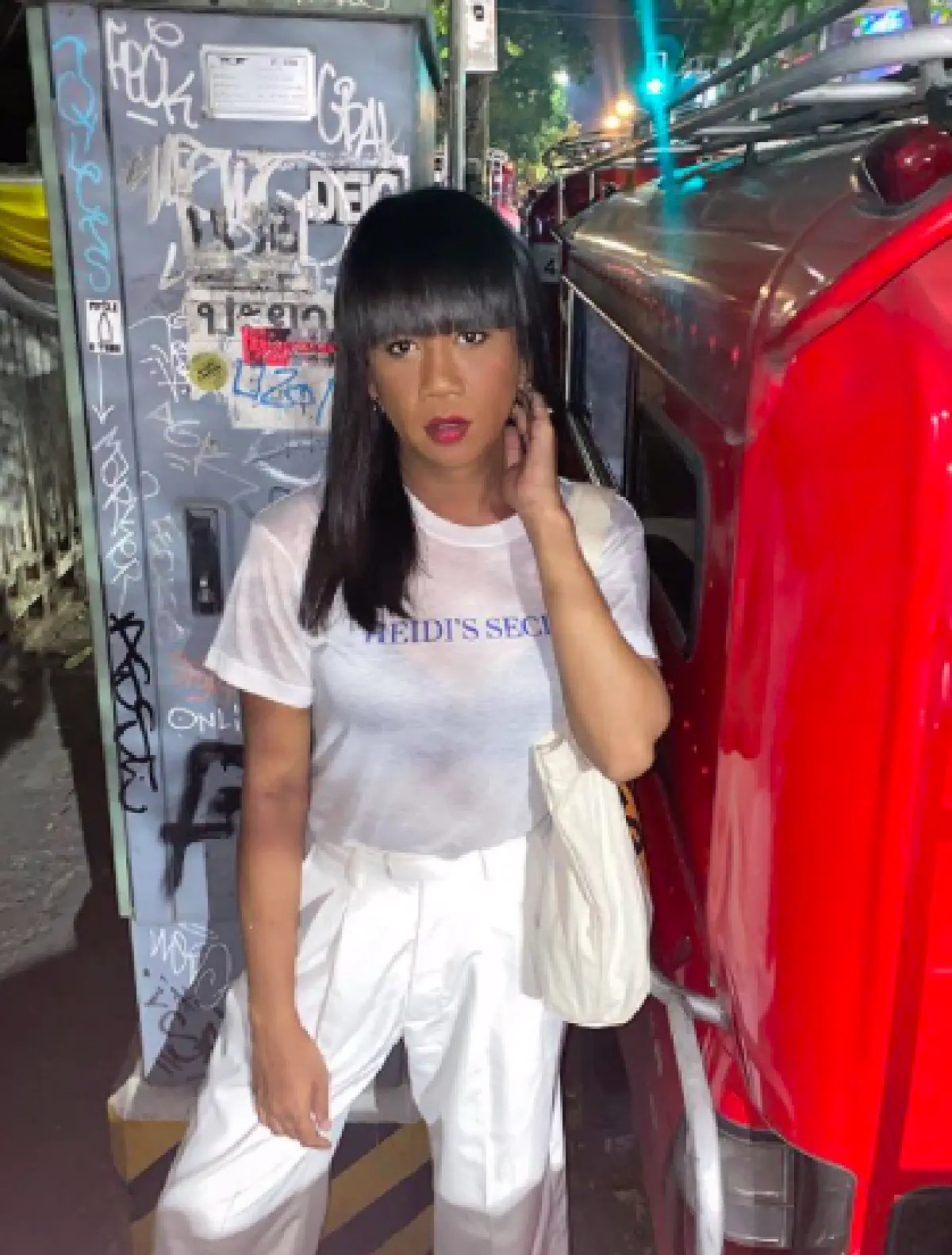 "เจนนี่ ปาหนัน" โพสท่าตามรอยนางเอก "อั้ม-ใหม่-ญาญ่า” ในสวนดอกไม้ที่เชียงใหม่