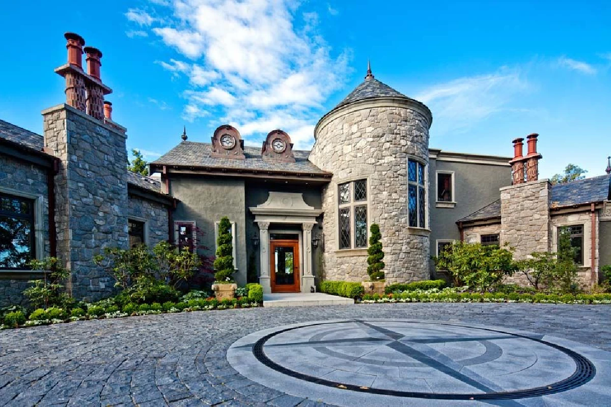 เปิดคฤหาสน์หรูที่พำนัก "ครอบครัวซัสเซกซ์" ในแคนาดา