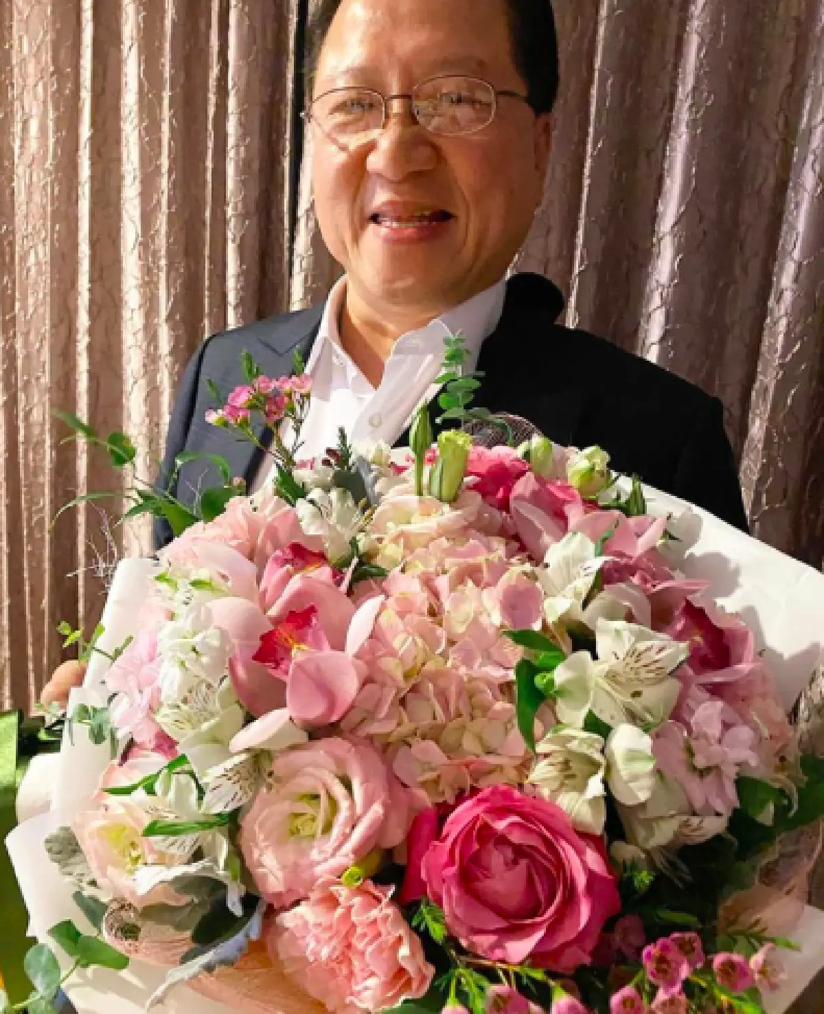 คนโสดตายเรียบ! "ตั๊ก บงกช" อวดโมเมนต์หวาน "เจ้าสัวบุญชัย" ทำเซอร์ไพรส์กลางดึก