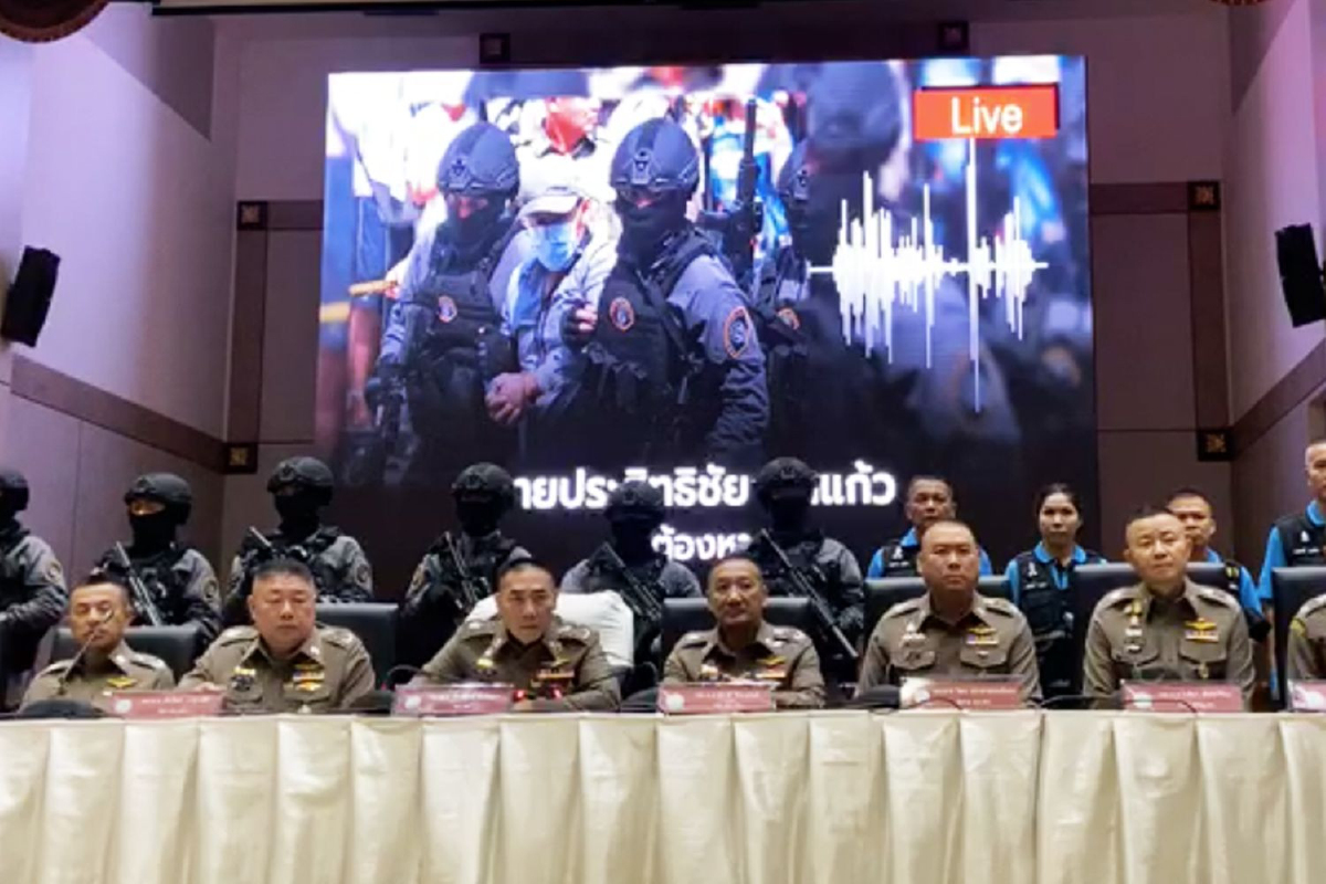 ตร.แถลง "ผอ.กอล์ฟ" สารภาพทุกข้อหา เหตุประสงค์ต่อทรัพย์ ตร.แถลง "ผอ.กอล์ฟ" สารภาพทุกข้อหา เหตุประสงค์ต่อทรัพย์