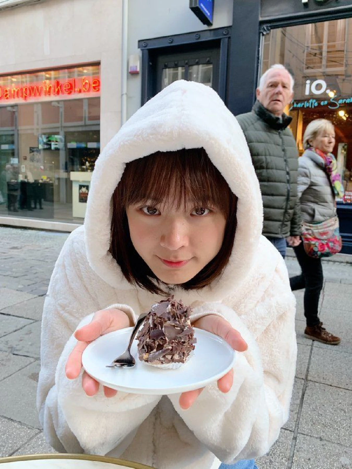 จำแทบไม่ได้! แพทตี้ อังศุมาลิน สลัดลุคแบ๊วเปิดเหม่งแล้วดูโตเป็นสาวสวยสะพรั่ง