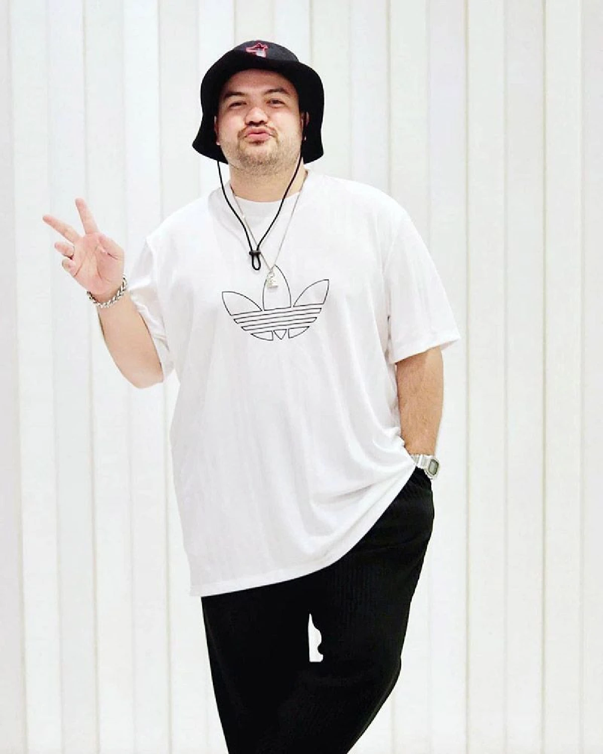 โอ๊ต ปราโมทย์ เผยสิ่งไม่อยากให้เกิด! ตรวจพบตุ่มบวมที่เส้นเสียง เตรียมผ่าตัดหลังยื้อมาเป็นปี