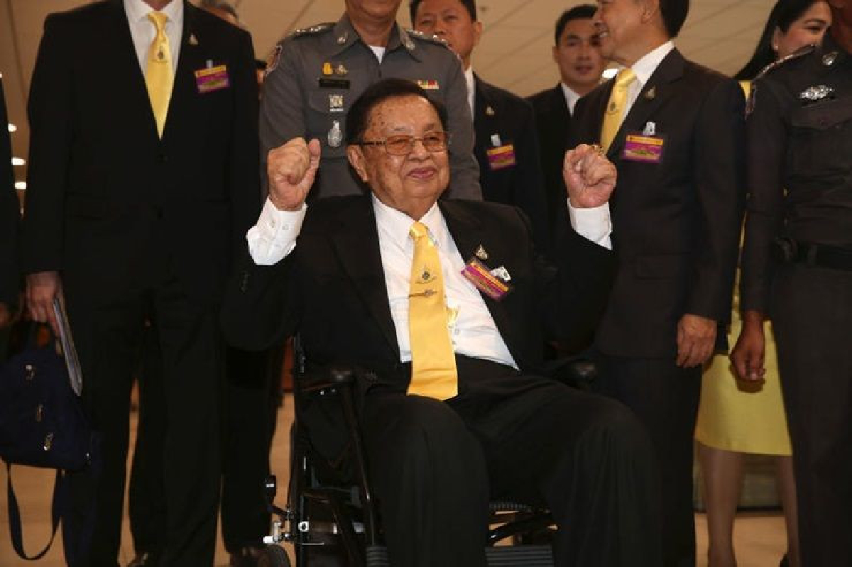 "วิษณุ" ชี้ การเมืองไทยสูญเสียบุคลากรสำคัญ หลัง 'ชัย ชิดชอบ' ถึงแก่อนิจกรรม "วิษณุ" ชี้ การเมืองไทยสูญเสียบุคลากรสำคัญ หลัง 'ชัย ชิดชอบ' ถึงแก่อนิจกรรม