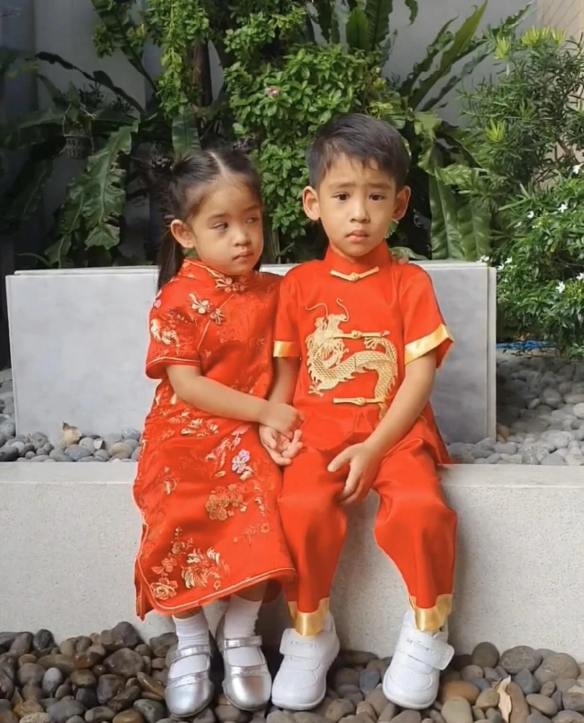 โอปอล์ เผยโมเม้นต์แอบเศร้า! อยากถ่ายรูปแต่ลูกแฝด น้องอลิน-อลัน ไม่จอย