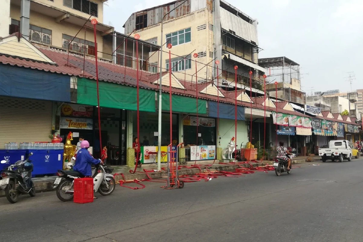 ตรุษจีน! จุดประทัด90,000นัด เชื่อค้าขายเจริญรุ่งเรือง