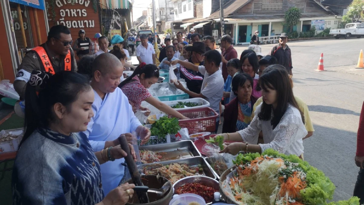 จดจำคำสั่งสอนอาม่าให้สำนึกในคุณแผ่นดินไทย ร้านอาหารเวียดนามชื่อดังเปิดให้กินฟรี