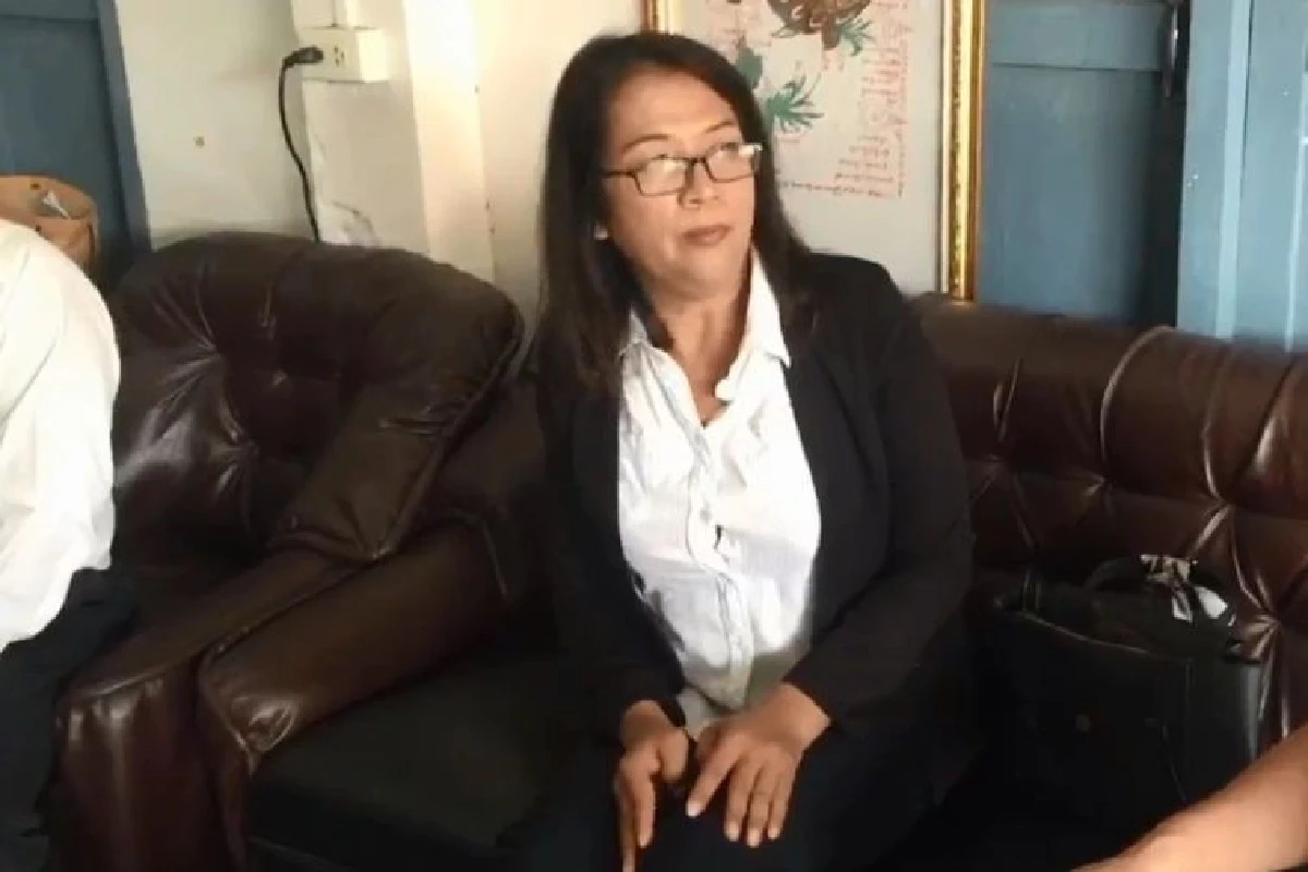 สาวประเภท2ร้องสอบแก๊งทนายความเก๊หลอกเคลียร์คดีหนี้บัตรเครดิต