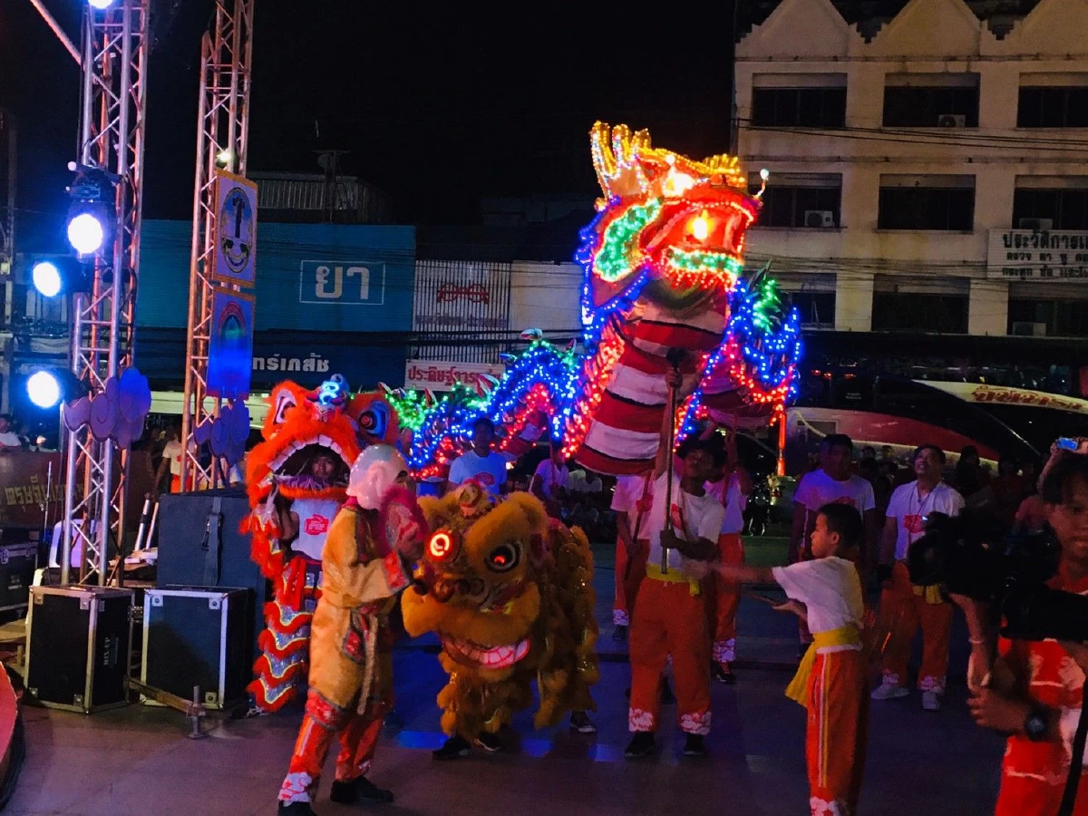 โคราชเนรมิตถนนจอมพลย้อนยุคจัดตรุษจีนปี63ยิ่งใหญ่