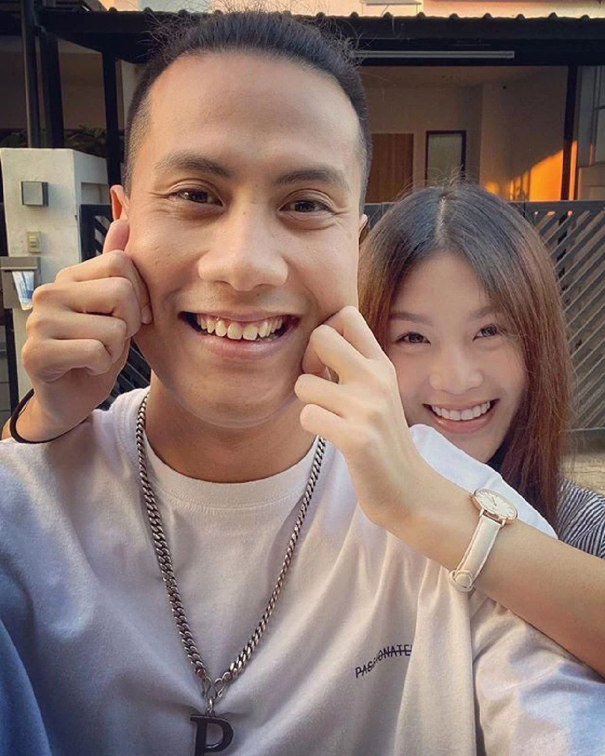 สละโสดแล้ว! เป้ วงมายด์ ทำเซอร์ไพรส์คุกเข่าขอแฟนสาวแต่งงานที่ลอนดอน