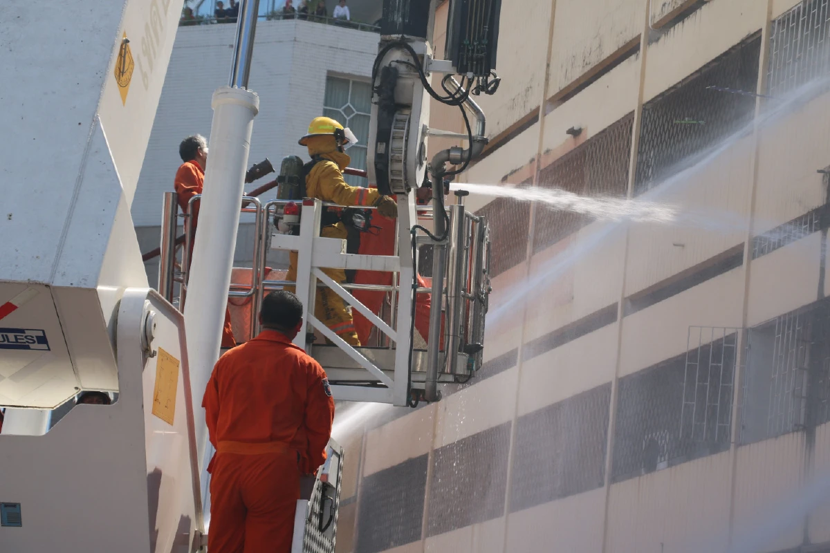 ไฟไหม้ตรุษจีนเผาร้านหนังสือเก่าแก่กลางเมืองหาาดใหญ่เจ็บ4คน