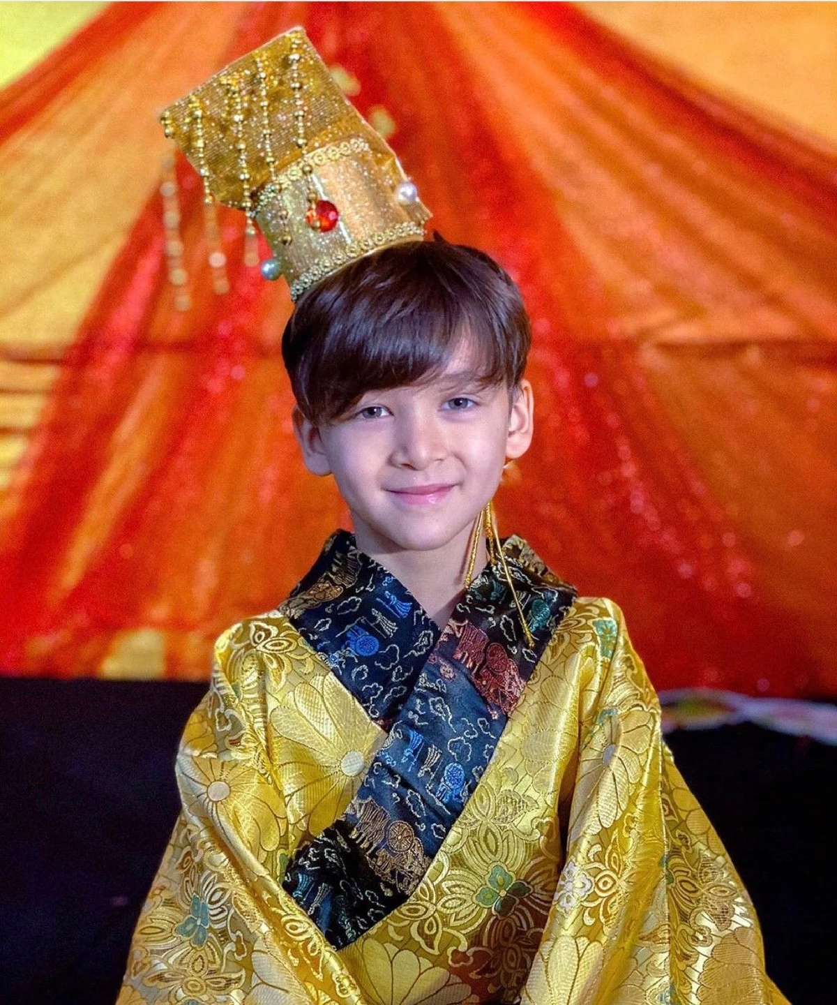 10 ภาพ อาตี๋อาหมวยซุปตาร์วัยใส จัดเต็มความน่ารักรับอั่งเปาวันตรุษจีน