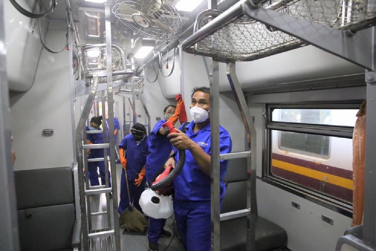 การรถไฟฯเพิ่มมาตรการป้องกันไวรัสโคโรนา พ่นฆ่าเชื้อในสถานี-ขบวนรถ การรถไฟฯเพิ่มมาตรการป้องกันไวรัสโคโรนา พ่นฆ่าเชื้อในสถานี-ขบวนรถ