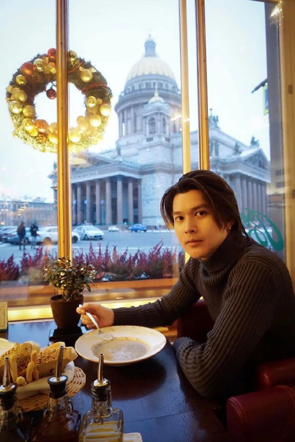 แห่ชมความหล่อ "วอย เจอาร์-วอย” วัย 41 ปี ยังคงหน้าใส งานดีไม่เปลี่ยน