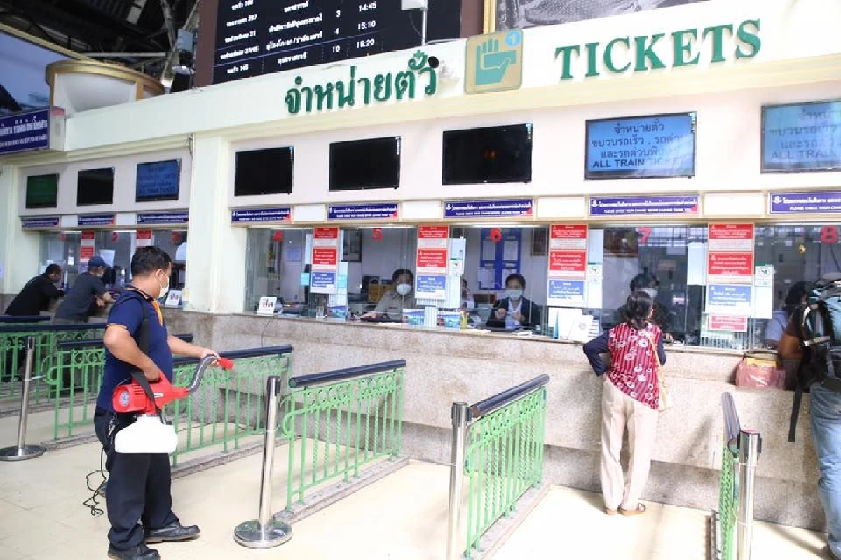 การรถไฟฯเพิ่มมาตรการป้องกันไวรัสโคโรนา พ่นฆ่าเชื้อในสถานี-ขบวนรถ