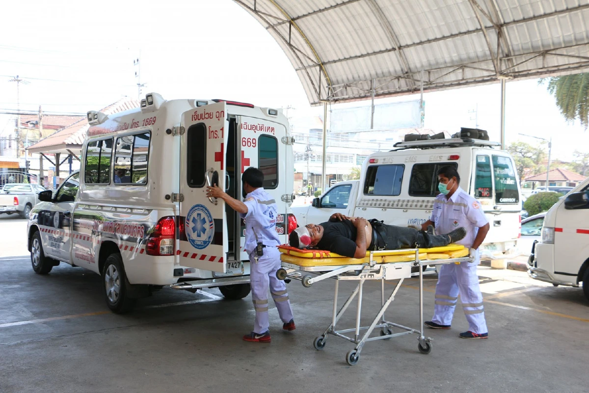 ตร.จับมือรพ.พิจิตรซ้อมแผนเผชิญเหตุรับมือวัยรุ่นตีกันในโรงพยาบาล