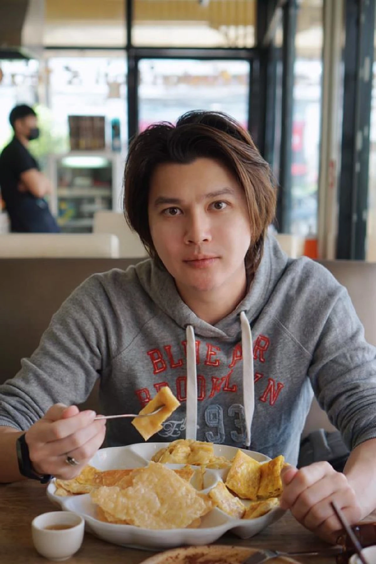 แห่ชมความหล่อ "วอย เจอาร์-วอย” วัย 41 ปี ยังคงหน้าใส งานดีไม่เปลี่ยน