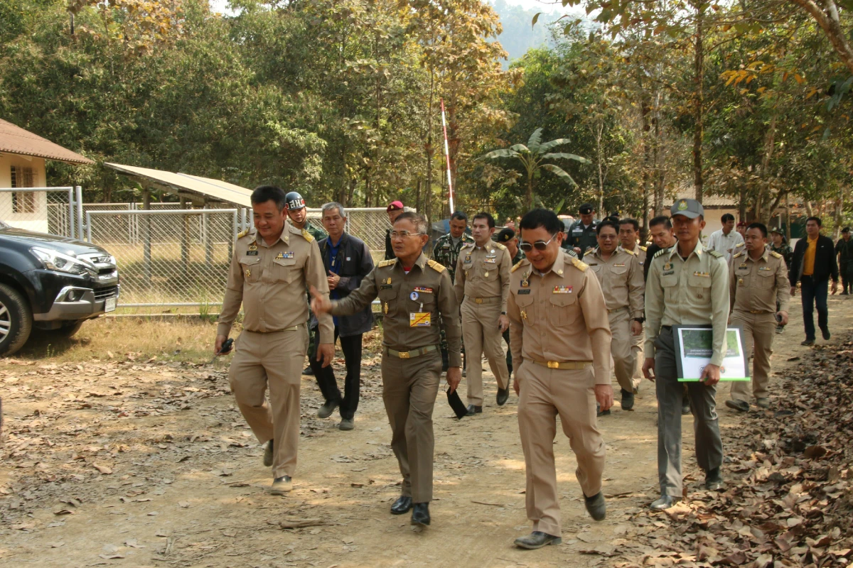 องคมนตรีติดตามความคืบหน้าโครงการพัฒนาชุมชนป่าทุ่งใหญ่นเรศวร