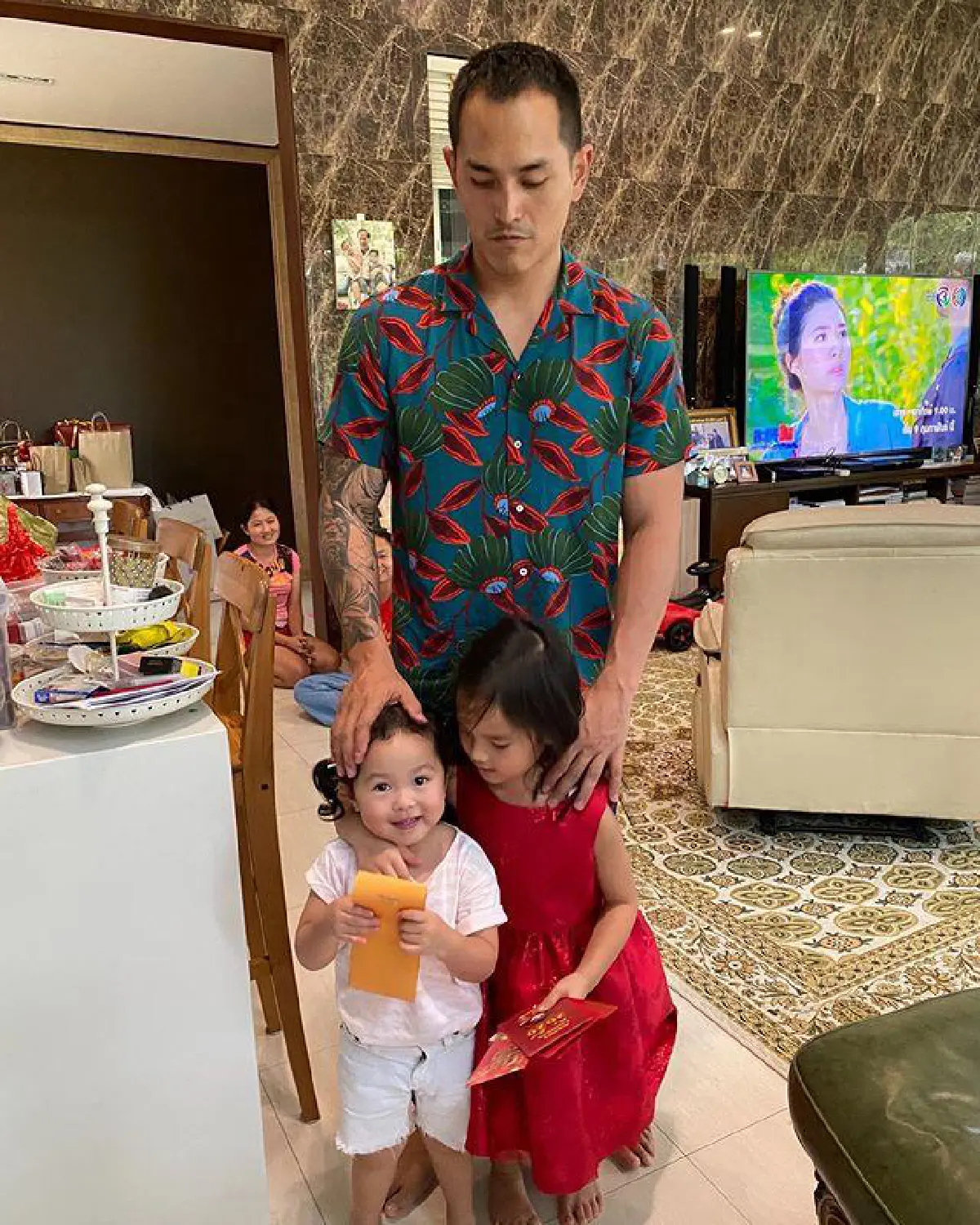 สงกรานต์ เล่าเรื่องน่าเอ็นดูของลูกสาว น้องปีใหม่ กับความเฉียบของเด็ก 5 ขวบ